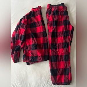 Old Navy Plaid Red and Black Pajama set